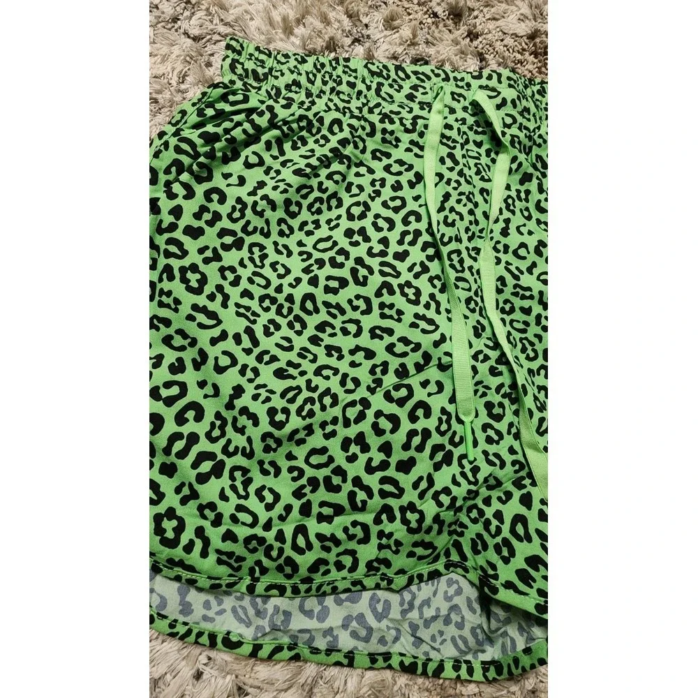 BuffBunny Women's Flo V2 Shorts Leopard Print Pull On Drawstring Pockets Size Sm - Picture 3 of 8